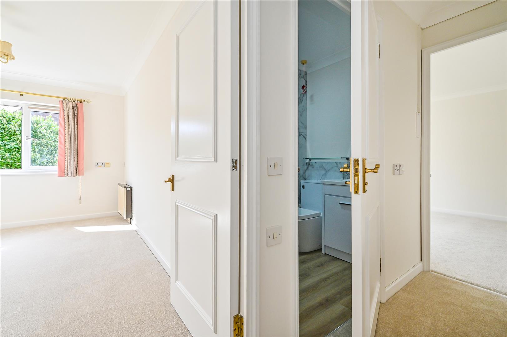 Henty Gardens, Chichester Charles Peck